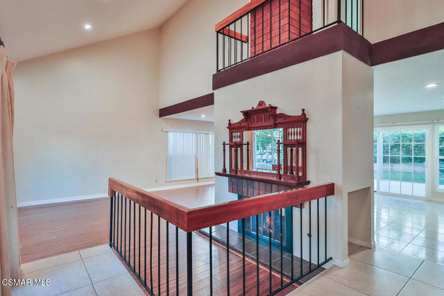3487 E Barca Street, Camarillo CA: https://media.crmls.org/mediaz/8f160e51-129b-46e0-bd63-874a13051699.jpg