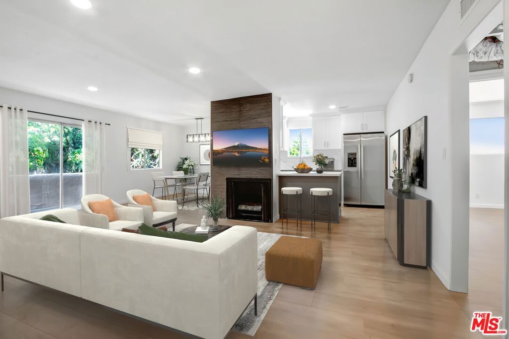 5437 Corteen Place 214, Valley Village, CA 91607