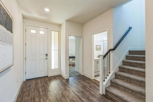 8824 Piano Circle, Elk Grove CA: https://media.crmls.org/mediaz/8f168d0a-6bc1-4195-8afb-dff9a0dbdfd3.jpg