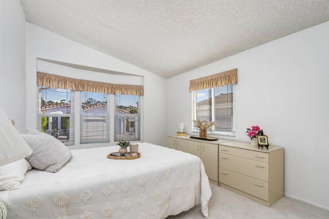 2010 W San Marcos Blvd #93, San Marcos CA: https://media.crmls.org/mediaz/8f1711b8-443e-4124-be45-55dcc7042f2a.jpg