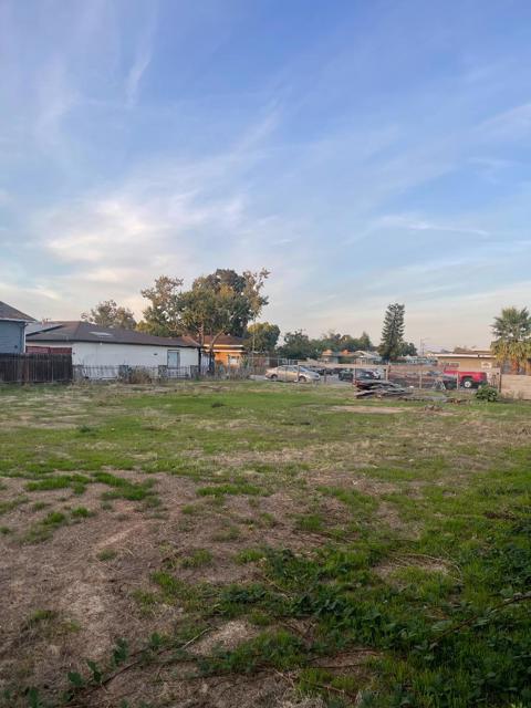 1100 Norton Street, San Mateo CA: https://media.crmls.org/mediaz/8f1752c3-207d-4d65-bab4-c7d21b349fe2.jpg