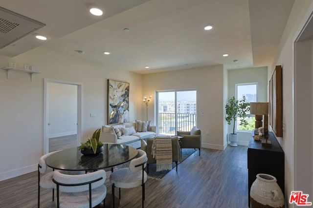 1037 Dewey Avenue, Los Angeles CA: https://media.crmls.org/mediaz/8f177abb-bdcb-4b9e-bd92-f9fba3b70ad0.jpg