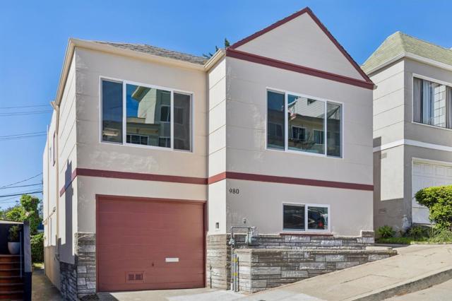 980 Burnett Avenue, San Francisco CA: https://media.crmls.org/mediaz/8f18de29-f3d3-49ea-b73d-d1a51651b2d5.jpg