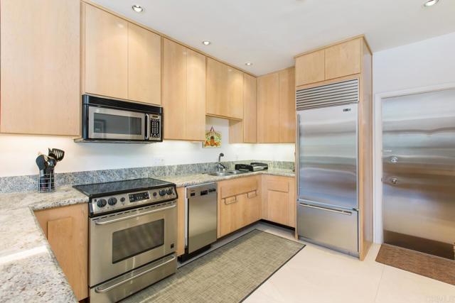 2005 Costa Del Mar, Carlsbad CA: https://media.crmls.org/mediaz/8f18ec43-4657-4590-8989-6f8f0fb2e198.jpg