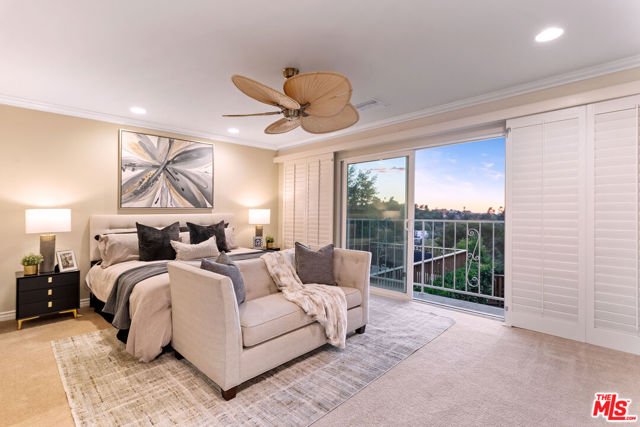 4015 Karelia Street, Los Angeles CA: https://media.crmls.org/mediaz/8f196012-964a-4d53-a94a-3437f3bcfde2.jpg