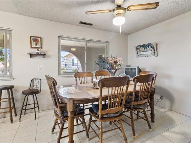 74 Meadow Terrace, Watsonville CA: https://media.crmls.org/mediaz/8f199fcb-1a8d-4579-a79e-f2a6365c99ef.jpg