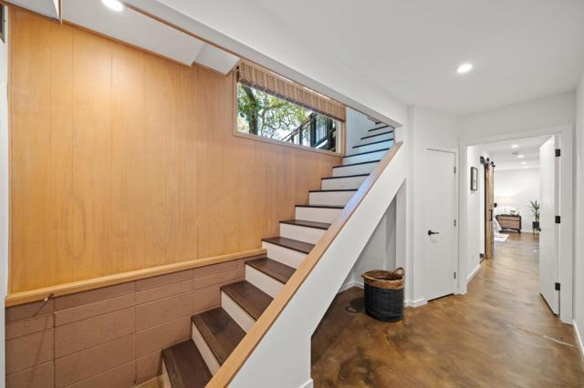 1220 Chula Vista Drive, Belmont CA: https://media.crmls.org/mediaz/8f1a1088-18bb-4793-bdfc-075afe305288.jpg