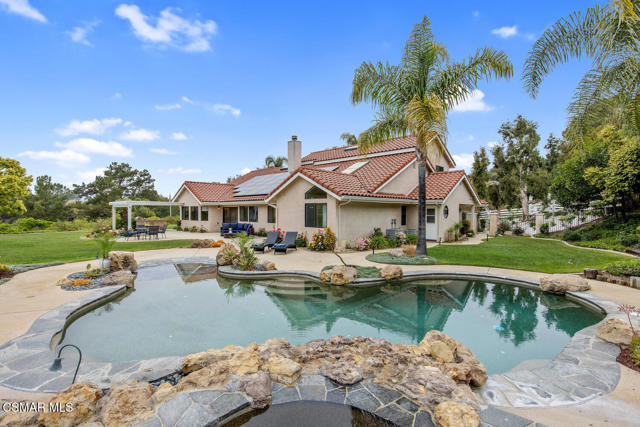 790 Spring Canyon Place, Thousand Oaks CA: https://media.crmls.org/mediaz/8f1a87b3-54f4-47e0-848b-10f5cc4fbef7.jpg