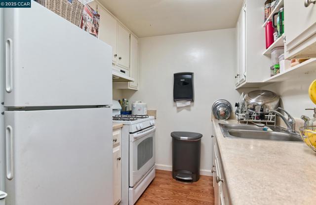 4913 Douvan Ct, Carmichael CA: https://media.crmls.org/mediaz/8f1a94f1-250a-4d9b-9784-8b3f0bce022d.jpg