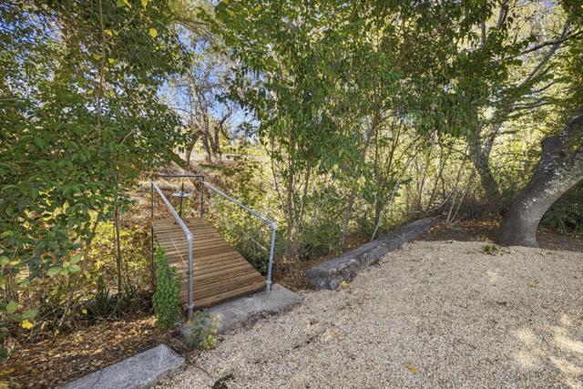 2551 Grant Street, Calistoga CA: https://media.crmls.org/mediaz/8f1ac538-89b7-4f27-976c-8acfcc84dbb6.jpg