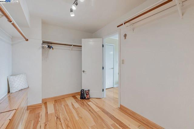31865 Chicoine Ave, Hayward CA: https://media.crmls.org/mediaz/8f1aced9-a2e3-4f4a-a560-e0d3bab9f44c.jpg
