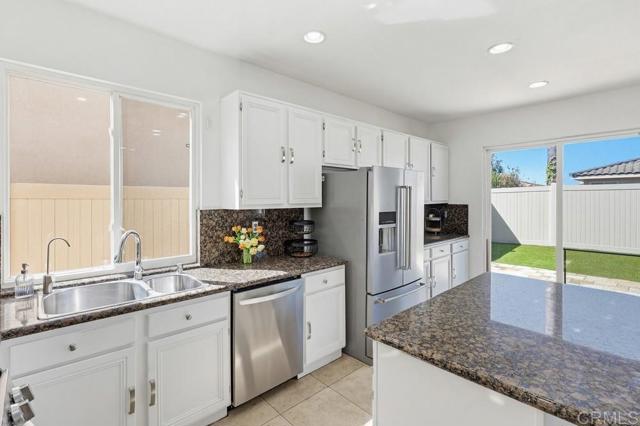 Detail Gallery Image 21 of 73 For 1727 Long Ridge St, Chula Vista,  CA 91913 - 4 Beds | 3 Baths