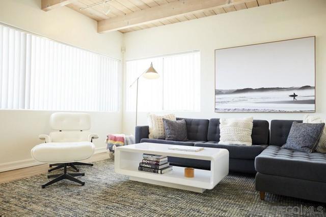 1647 Haydn Drive, Cardiff by the Sea CA: https://media.crmls.org/mediaz/8f1c815d-cbac-4c08-9386-f6a55a51d7af.jpg