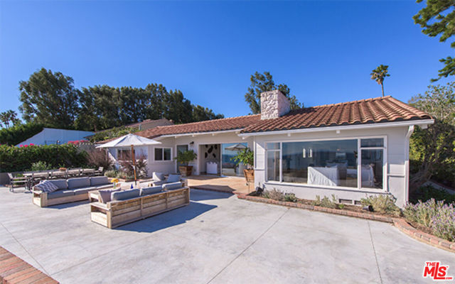 28028 SEA LANE Drive, Malibu CA: https://media.crmls.org/mediaz/8f1d3c82-eb55-4536-a9e5-a13e77f009f0.jpg
