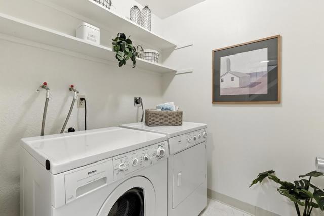 2313 Ticonderoga Drive, San Mateo CA: https://media.crmls.org/mediaz/8f2004fa-bb99-49f9-8061-4e91027f422c.jpg