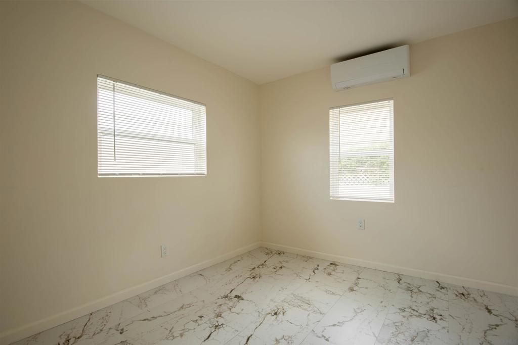 6352 Holabird St. - photo 12