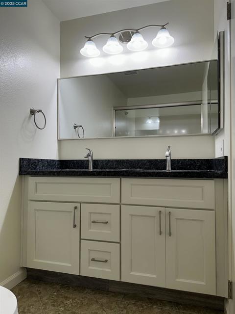 161 Tuscany Ct, Hercules CA: https://media.crmls.org/mediaz/8f21466e-66f4-4e9b-a48d-ed8f85bb9e4c.jpg