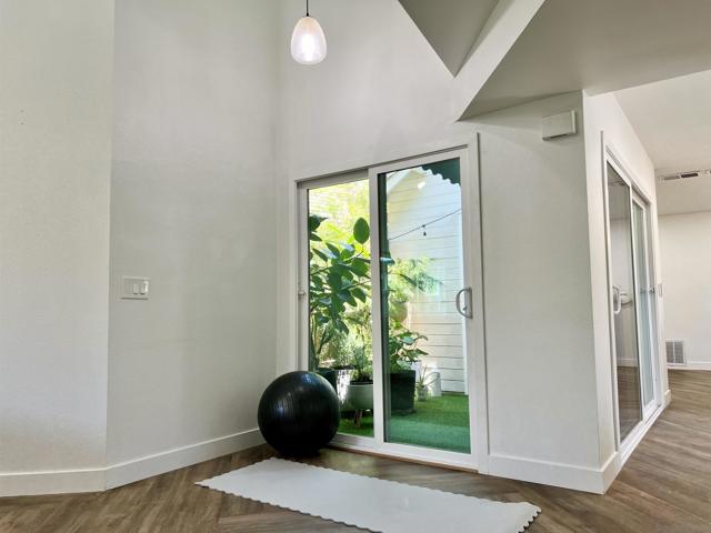 10632 Rancho Carmel Dr, San Diego CA: https://media.crmls.org/mediaz/8f21734d-0ece-4cde-941b-90fdc30834c8.jpg