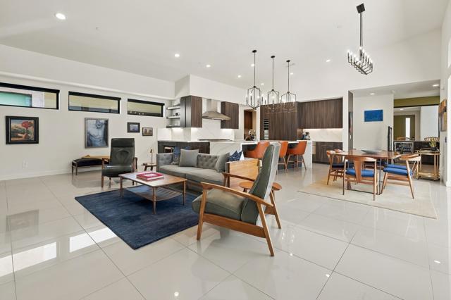 160 Obsidian Loop N, Palm Springs, CA 92264