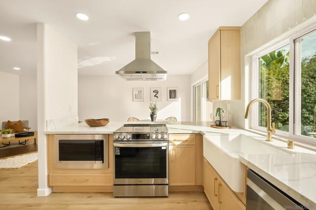 Image 5 of 35 For 6759 Paseo Del Vista