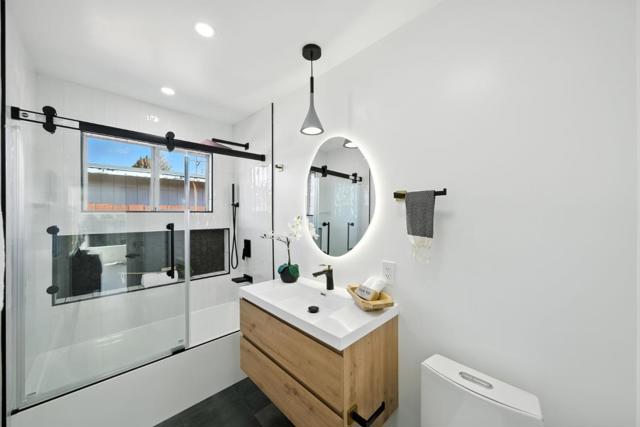 1633 Roberta Drive, San Mateo CA: https://media.crmls.org/mediaz/8f22fbde-dd22-4350-a81a-4893bc096fcb.jpg