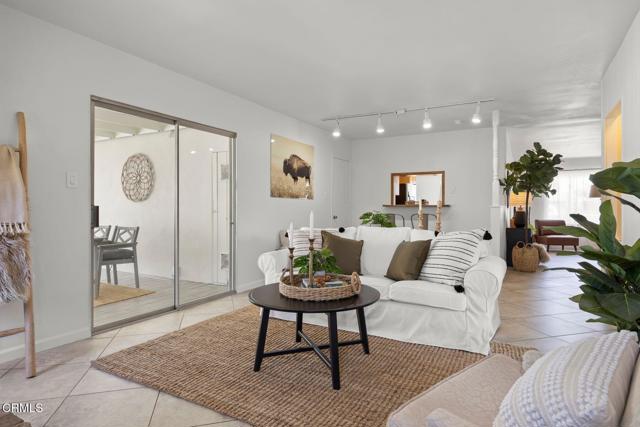281 Eva Street, Ventura CA: https://media.crmls.org/mediaz/8f23fa29-8d06-42d7-93bb-d6d8a29f397e.jpg