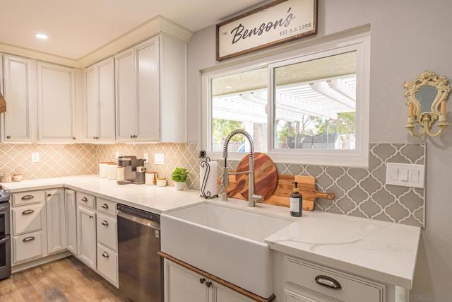 24550 Adams Ave, Murrieta CA: https://media.crmls.org/mediaz/8f2426e2-1201-42d7-bc45-59ffb88aa014.jpg