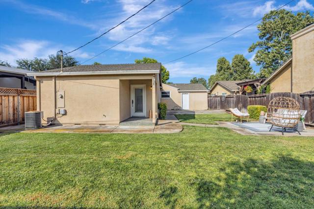 2398 Cherry Avenue, San Jose CA: https://media.crmls.org/mediaz/8f24778d-a058-43bc-b571-1b54953d40e3.jpg