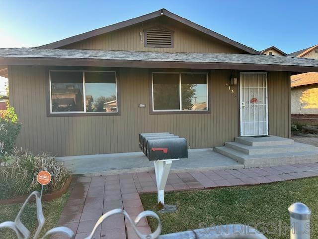 413 Giles, Calexico, California 92231, ,Multi-Family,For Sale,Giles,250000566SD