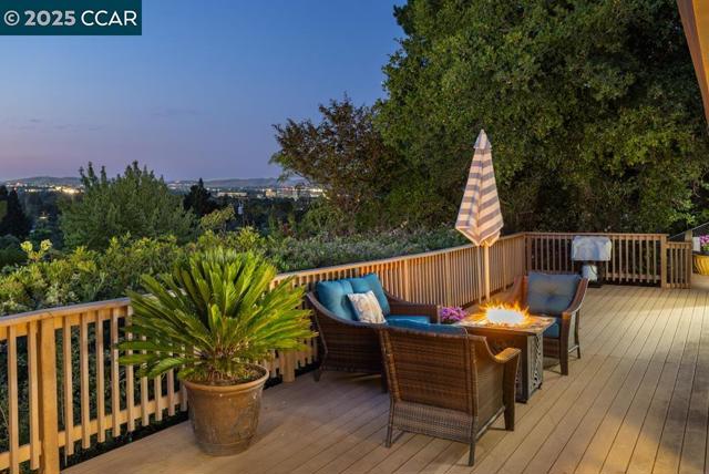 2554 Mockingbird Hill Rd, Walnut Creek CA: https://media.crmls.org/mediaz/8f262457-2fa0-43d4-8bdb-e2ca297d33d7.jpg