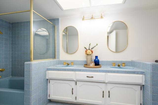 3125 Atwater Drive, Burlingame CA: https://media.crmls.org/mediaz/8f265fb9-ed6c-43f7-b5b7-2e68651447c9.jpg