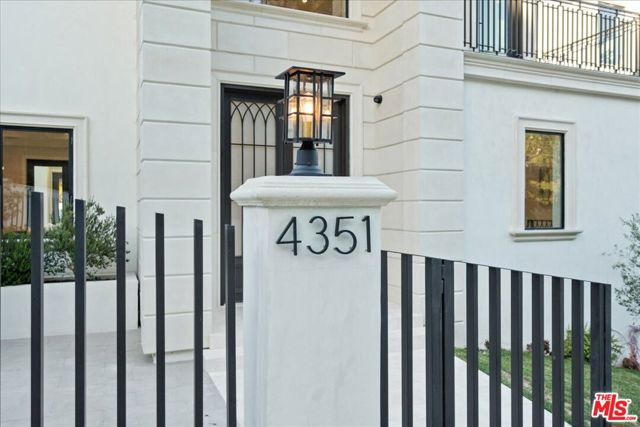 4351 Vanalden Avenue, Tarzana CA: https://media.crmls.org/mediaz/8f2661ac-02ac-4943-b23c-f378b64506ea.jpg