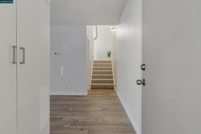 2200 Laguna Cir, Concord CA: https://media.crmls.org/mediaz/8f267486-33e7-4f68-a86b-9da3c787cf08.jpg