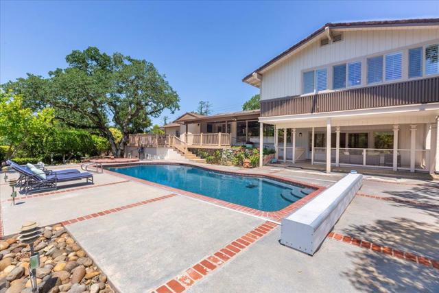 17095 Summit Way, Los Gatos CA: https://media.crmls.org/mediaz/8f267fa8-ba30-4e89-b300-940c21b2055c.jpg