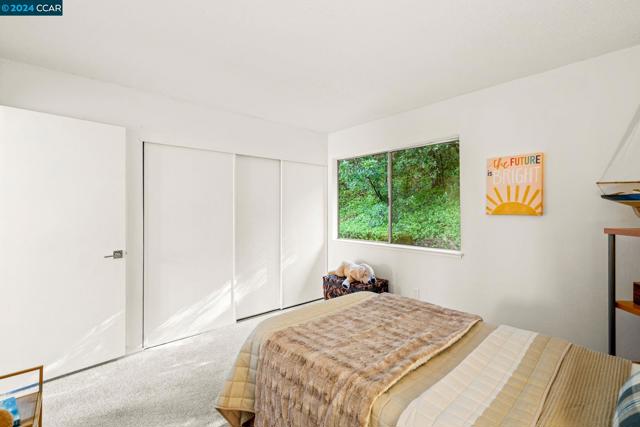 Image 20 of 40 For 11 Greyfell Pl