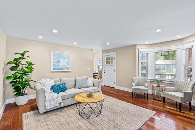 720 Gilroy Drive, Capitola CA: https://media.crmls.org/mediaz/8f28192c-2b5d-476a-830b-6225eb720742.jpg