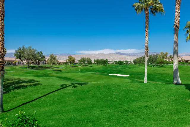 81347 Camino Sevilla, Indio CA: https://media.crmls.org/mediaz/8f28a726-7d16-4479-b4f6-13b84cb0364b.jpg