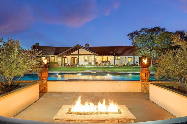 38408 Mesa Rd, Temecula CA: https://media.crmls.org/mediaz/8f28e7df-d49c-43ce-b5eb-d26a92f58cf6.jpg