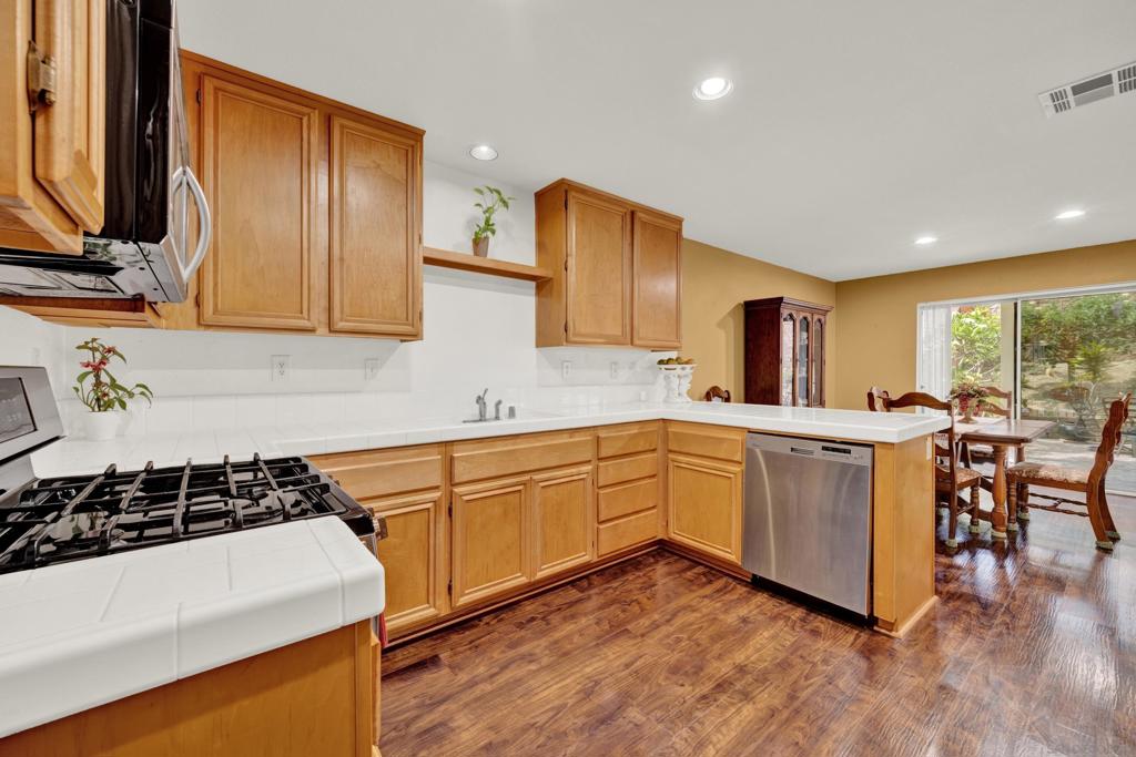 MLS #250033559SD image #17