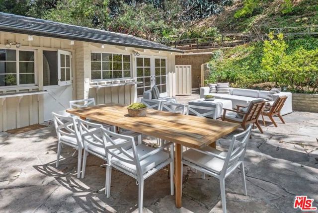 1818 Old Ranch Road, Los Angeles CA: https://media.crmls.org/mediaz/8f295f7c-951c-48e0-9b1f-47bdc52f4795.jpg
