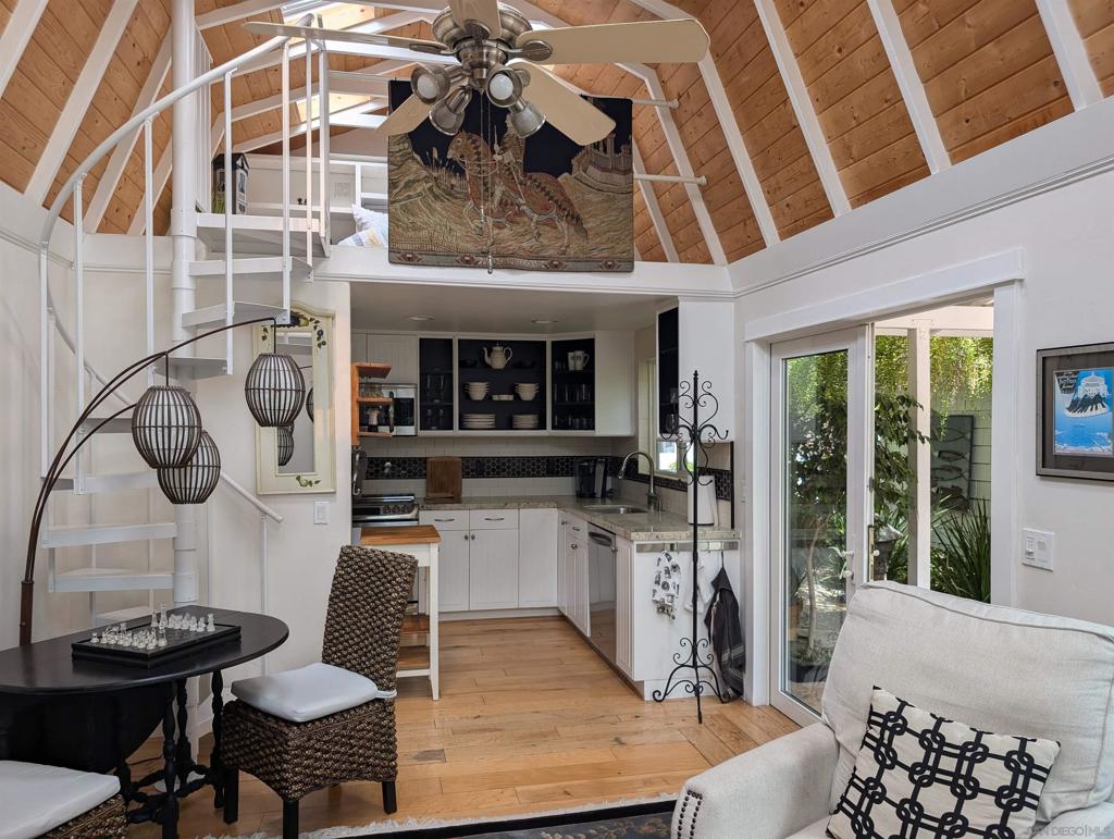 201 Rios Ave - photo 10