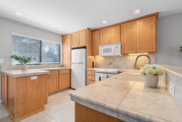 101 Shell Drive, Watsonville CA: https://media.crmls.org/mediaz/8f29cd6c-0638-409c-a1e3-79c7410261ad.jpg