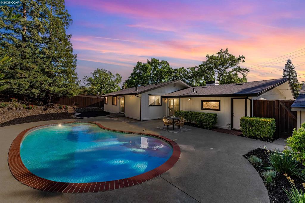 2424 San Miguel Dr