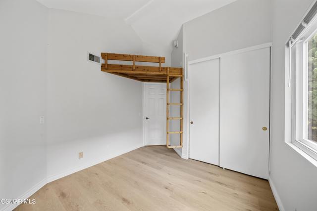 6755 Oak Springs Drive, Oak Park CA: https://media.crmls.org/mediaz/8f2b7ece-a1ee-44a9-887e-8bc8a80a1f9a.jpg
