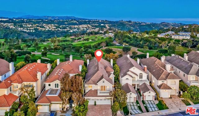2322 Canyonback Road, Los Angeles CA: https://media.crmls.org/mediaz/8f2b8814-fb6b-47cc-8c63-4675d45e41b3.jpg