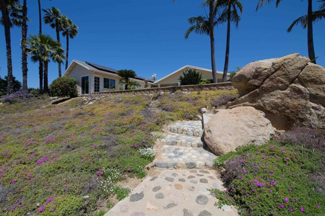 Home for Sale in Valley Center