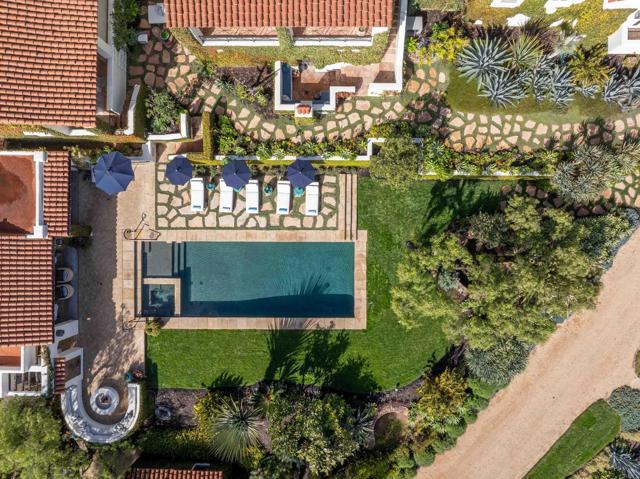 17484 El Vuelo, Rancho Santa Fe CA: https://media.crmls.org/mediaz/8f2bc1da-7634-4aa5-97e0-169c70264e58.jpg
