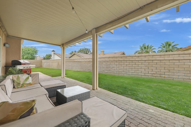 Image 19 of 28 For 80490 Paseo Tesoro