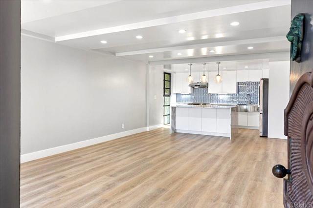 Detail Gallery Image 22 of 27 For 1250 Cave St #3,  La Jolla,  CA 92037 - 2 Beds | 2 Baths