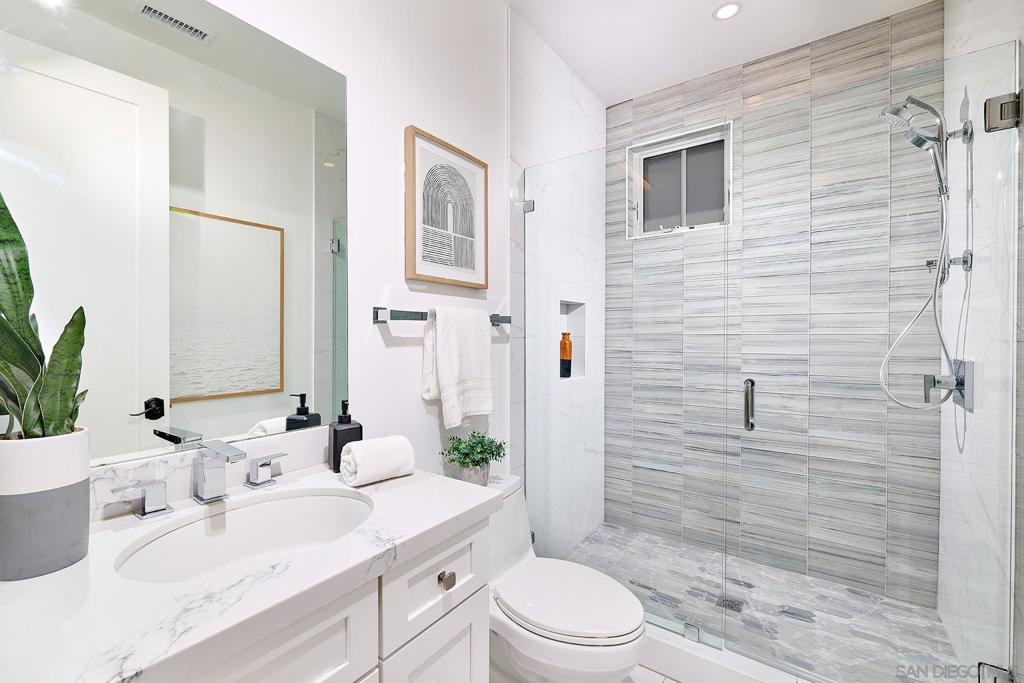 MLS #250043940SD image #15